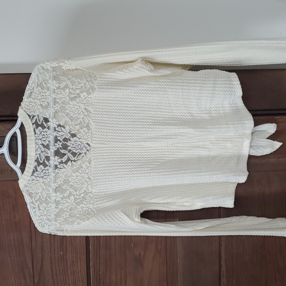 Ardene Shirt - Picture 2 of 2